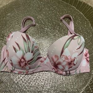 Pink Victoria’s Secret Womens Wear Everywhere Bra 32B